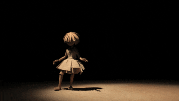 ruifungi girl scared stepback GIF