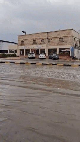 Cars Drive Along Flooded Road in Eastern Saudi Arabia as Region Hit With Stormy Weather