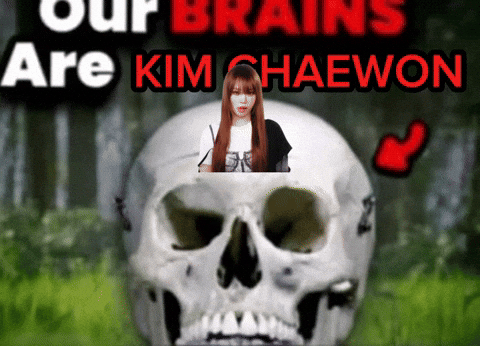 Kim Chaewon GIF