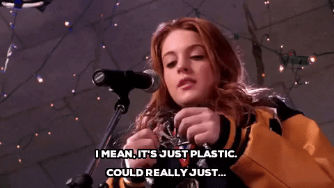 giphy Najsłynniejsze filmowe królowe balu – TOP 5