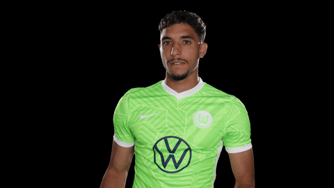 Look Here Reaction GIF by VfL Wolfsburg