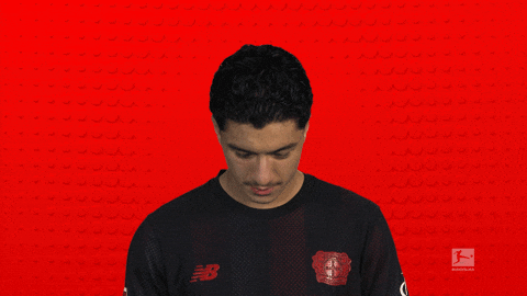 Look Up Bayer Leverkusen GIF by Bundesliga