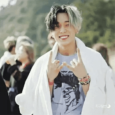 kpoopshiz giphyupload GIF