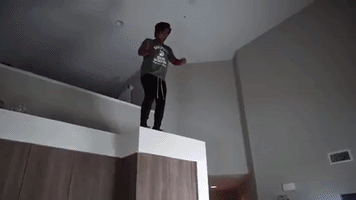 peace running GIF by Guava Juice