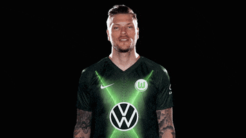 Daniel Ginczek Hello GIF by VfL Wolfsburg