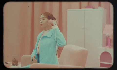Claire Minah GIF