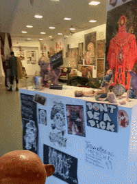 Performance Walking Bread GIF by Alex Boya
