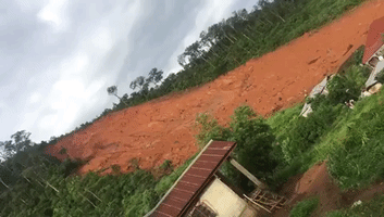 Rescue Teams Begin Clean Up After Deadly Mudslide in Sierra Leone
