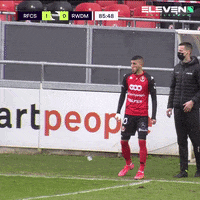 Coach Emilio GIF by ElevenSportsBE