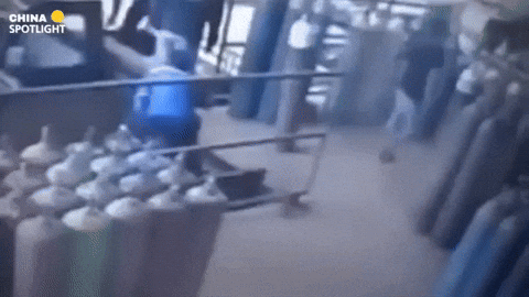 Tank Flying GIF by צניחה חופשית GoJump Skydive