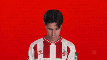 Football Look Up GIF by Bundesliga