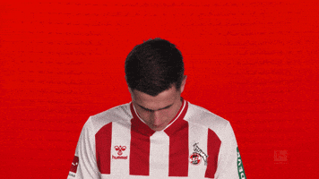 Football Look Up GIF by Bundesliga