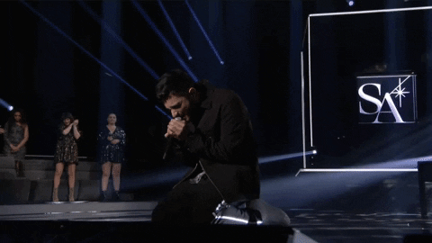 A Genoux GIF by Star Académie TVA