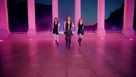 Rose Lisa GIF by BLACKPINK