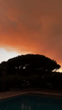 Smoke Hangs Over French Riviera as Deadly Wildfire Rages
