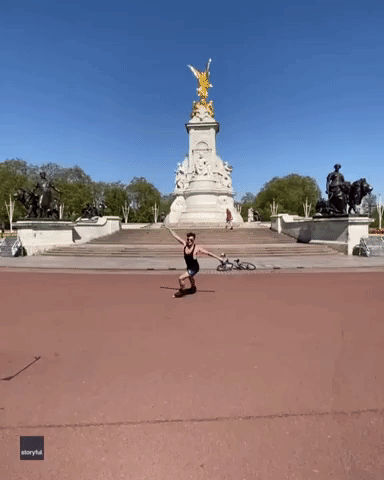Choreographer Takes Skating Tour of Lockdown London's Tourist Spots