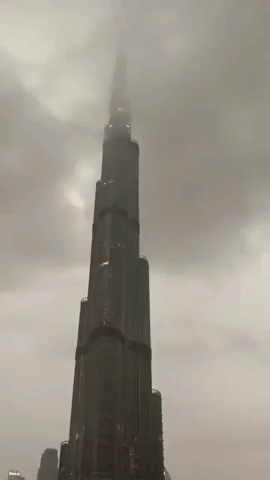 Lightning Strikes World's Tallest Building as Storm Moves Over Dubai