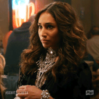 Confused Dan Levy GIF by Schitt's Creek