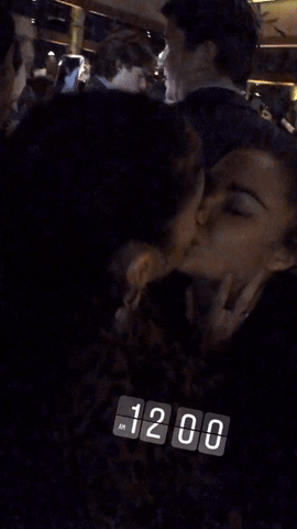 Fappenist giphyupload hot kiss sexy GIF