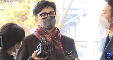 dceef0e61e054071932f1a0fa2a63dfd giphyupload GIF