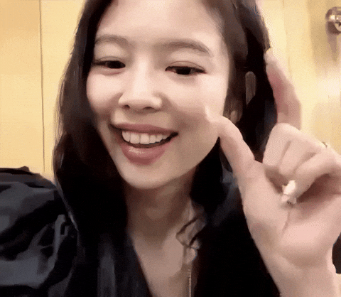 Jennie Kim GIF
