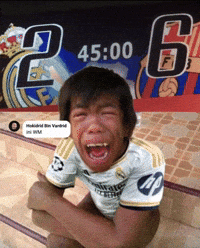Thomas Muller Pessi GIF