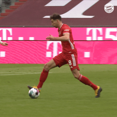 Champions League Reaction GIF by FC Bayern Munich