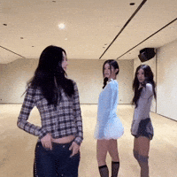 Illit GIF