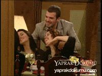Manifest Leyla GIF by Yaprak Dökümü