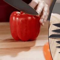 Knife through red pepper | Rice Robot
