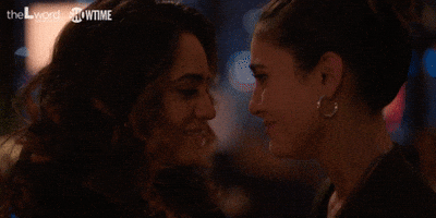 Gigi And Dani Kiss