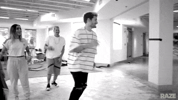 mau y ricky dancing GIF by RAZE