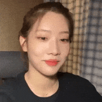 Kim Lip GIF