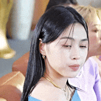 Helmets kpop pretty itzy jyp GIF