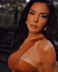 Cata Vallejos GIF