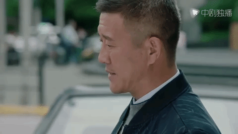 wo de qian ban sheng GIF