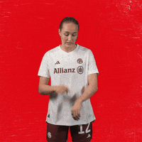 Womens Football GIF by FC Bayern Women