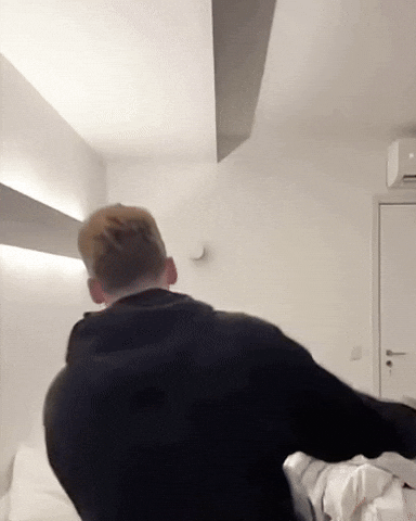 Caio Cerqueira GIF