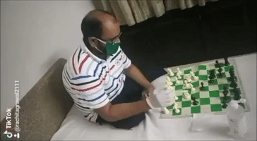 Indian Man Plays Chess With Himself During Quarantine