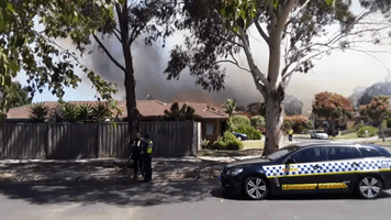 Bushfire Threatens Melbourne Suburb