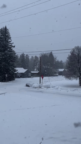 Wintry Weather Turns Montana Town to 'Snow Globe'