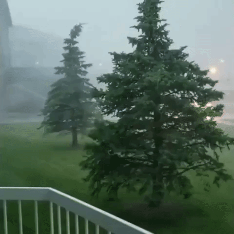 Thunderstorm Lashes Fargo With High Winds, Heavy Rain