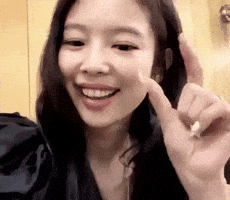 Jennie Kim GIF
