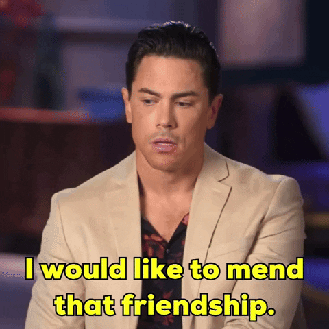 DESCRIÇÃO DA IMAGEM: homem de paletó bege dizendo em entrevista "I would like to mend that friendship"


inFlux English School: Como se diz "consertar" em inglês?