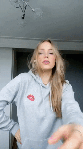 lauthelabel giphygifmaker GIF