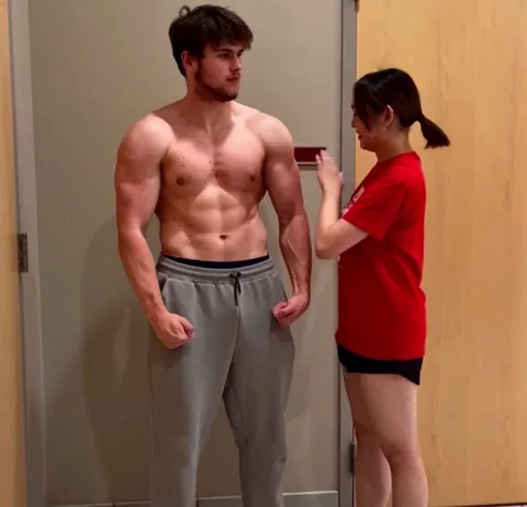 Girl Abs GIFs - Find &amp; Share