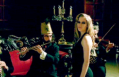 avril lavigne GIF