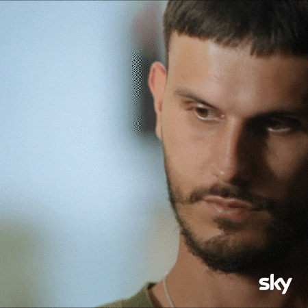 Side Eye Wow GIF by Sky Deutschland