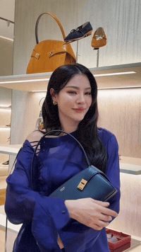 Faye GIF