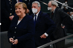 Angela Merkel Allemagne GIF by euronews